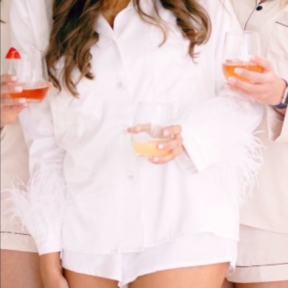 Pure White Bridal Silk Pajamas with Feathers as Sleeves - Picture 9 of 11